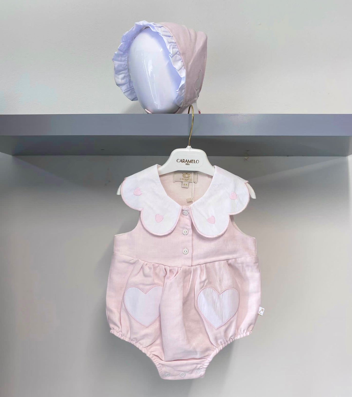 Caramelo SS23 Scallop Romper & Bonnet Set in Pink