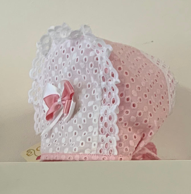 La Amapola Linda Bonnet