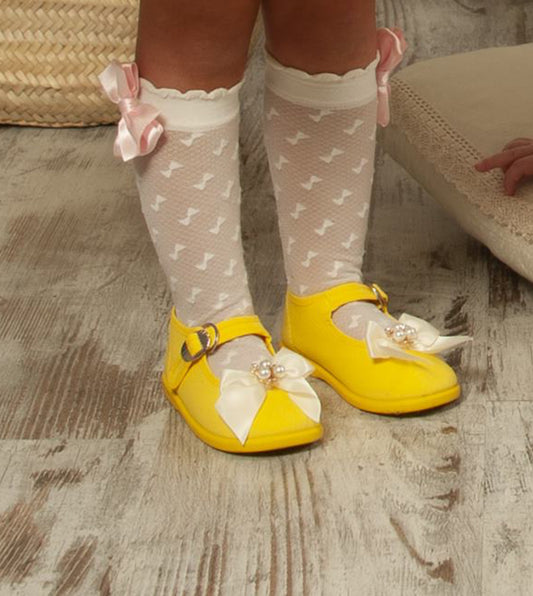 Sonata Yellow Shoes With Bow