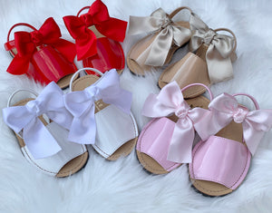 Girls Bow Sandals (Please read description)