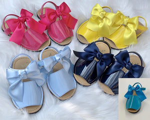 Girls Bow Sandals (Please read description)